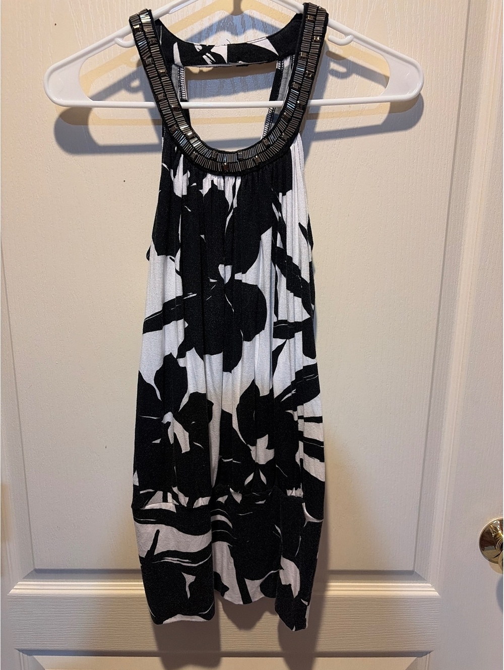 Express Black and White Beaded Neckline Sleeveless Dress Size Small